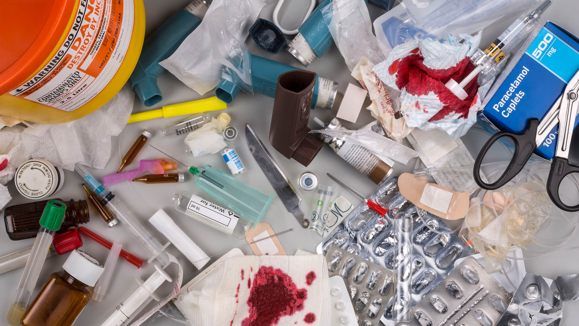 Abfälle aus Klinik- und Pflegebereich Abfälle aus Klinik- und Pflegebereich
